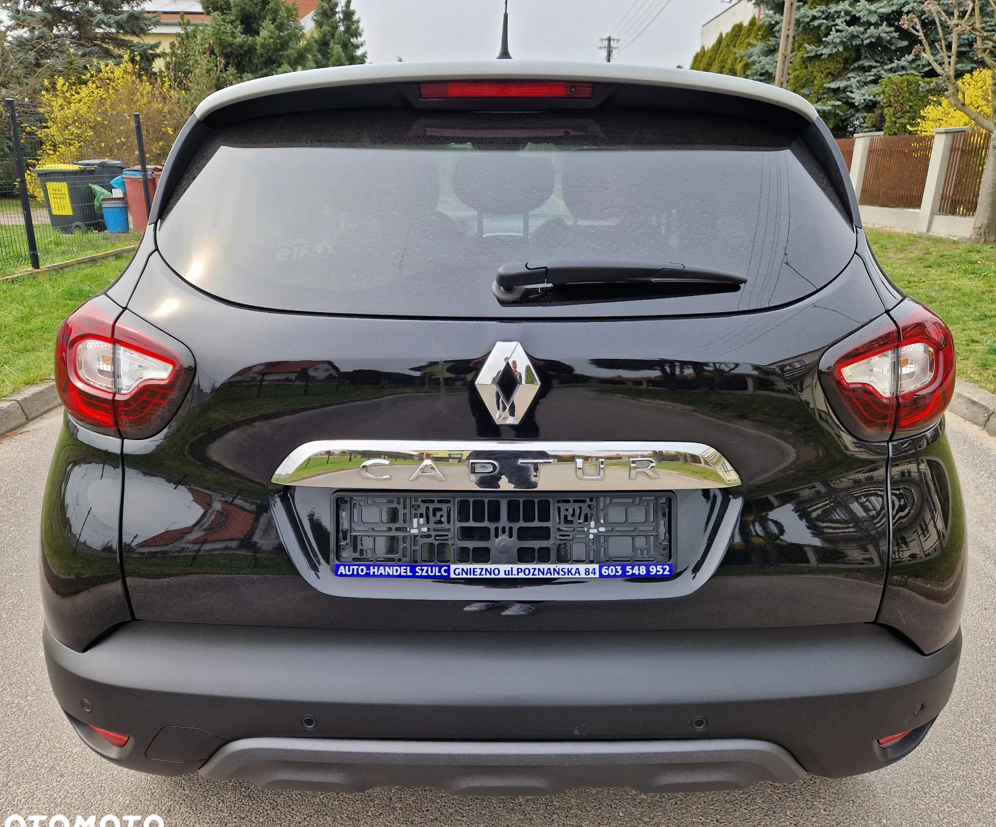 Renault Captur cena 55900 przebieg: 65000, rok produkcji 2017 z Gniezno małe 667